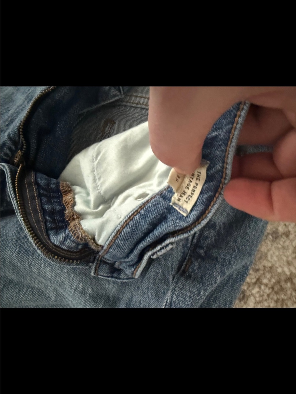 Madewell Perfect Vintage Jeans in Medium Blue Wash - Picture 3 of 4